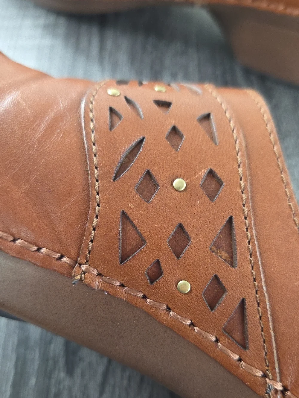 Dansko Shyanne Brown Leather Slip-On Clogs with Laser-Cut Floral Band Size 41 - Picture 13 of 16